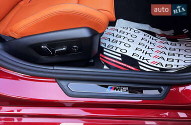 Седан BMW M5 2025 в 