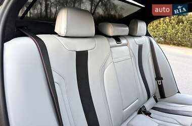 Седан BMW M5 2022 в 