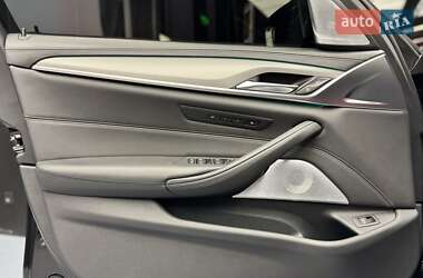 Седан BMW M5 2019 в 