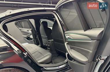 Седан BMW M5 2019 в 