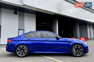 Седан BMW M5 2019 в 