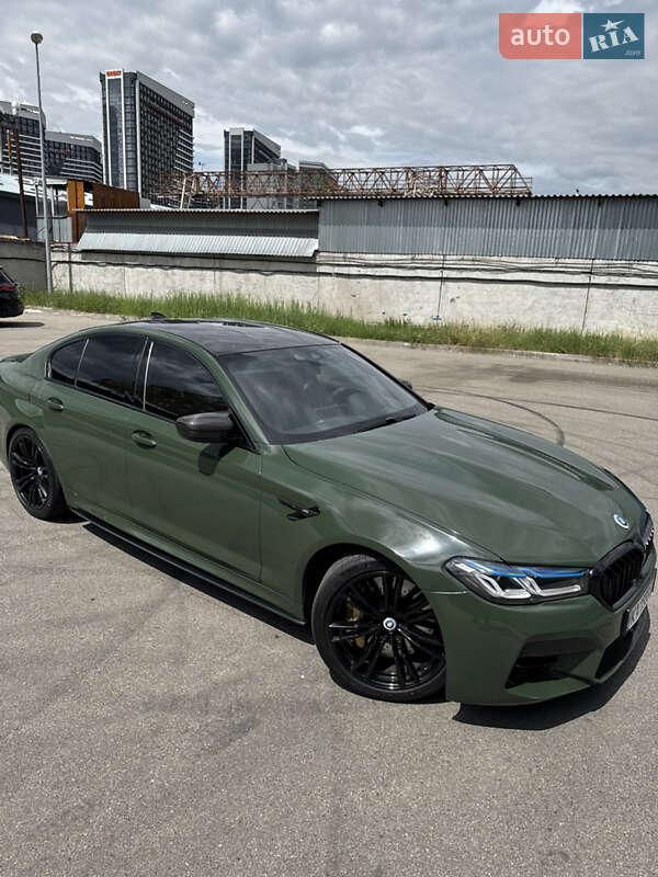 Седан BMW M5 2019 в 