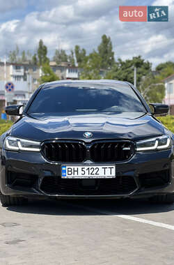 Седан BMW M5 2018 в 