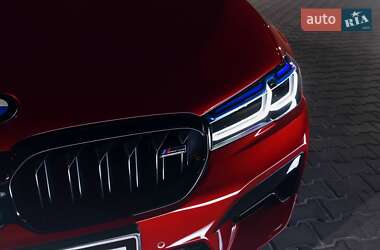 Седан BMW M5 2022 в 