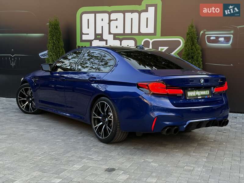 Седан BMW M5 2019 в Киеве