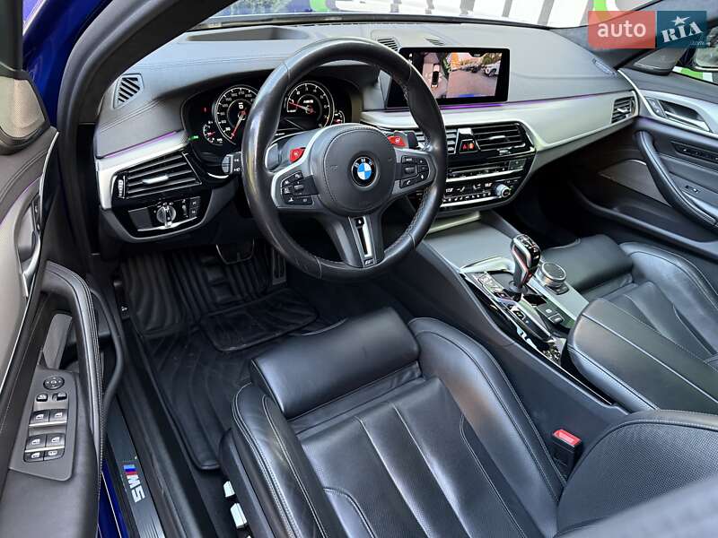 Седан BMW M5 2019 в Киеве