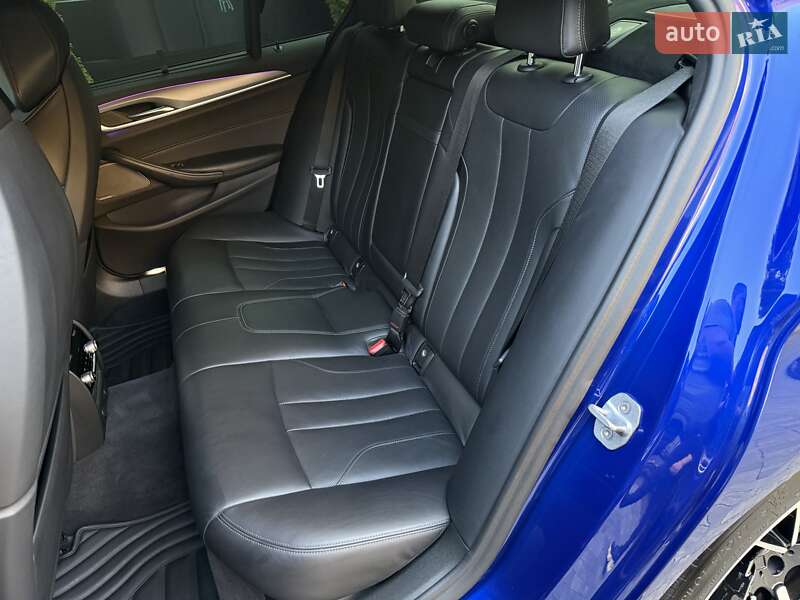 Седан BMW M5 2019 в Киеве