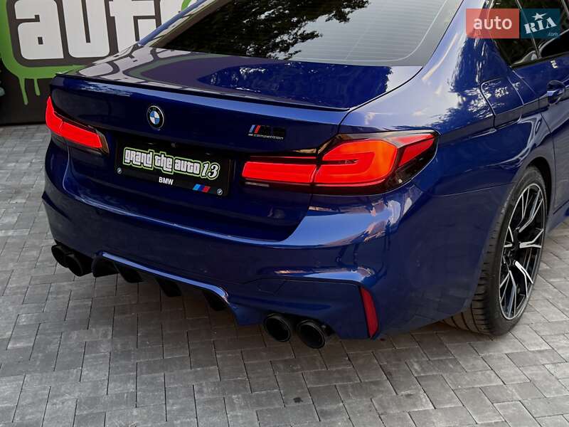 Седан BMW M5 2019 в Киеве