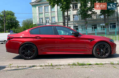 Седан BMW M5 2022 в 