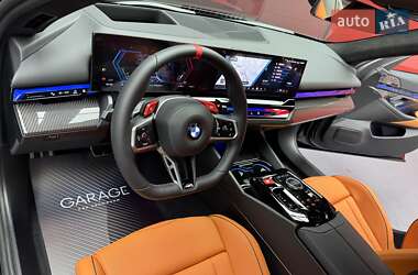 Седан BMW M5 2025 в 