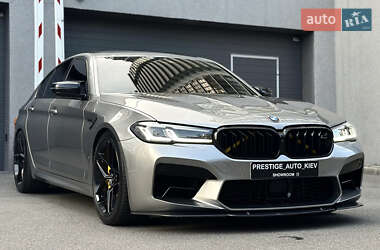 Седан BMW M5 2019 в 