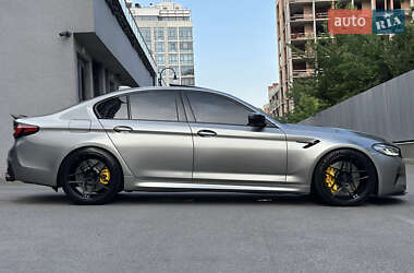 Седан BMW M5 2019 в 