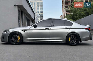 Седан BMW M5 2019 в 
