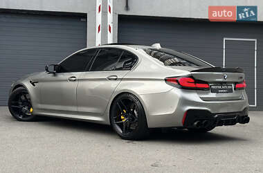 Седан BMW M5 2019 в 