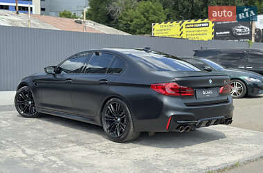 Седан BMW M5 2019 в 