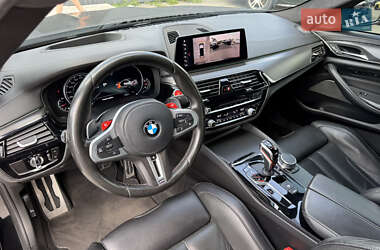 Седан BMW M5 2019 в 