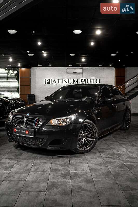 BMW M5 2006