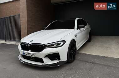 Седан BMW M5 2023 в 
