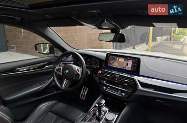 Седан BMW M5 2023 в 