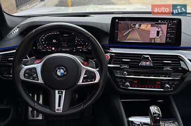 Седан BMW M5 2023 в 