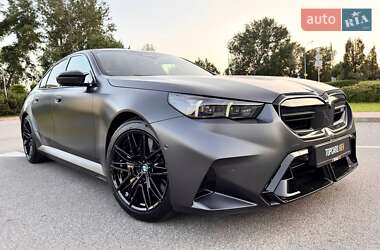 Седан BMW M5 2025 в 