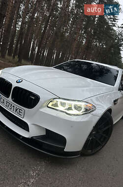 Седан BMW M5 2013 в 