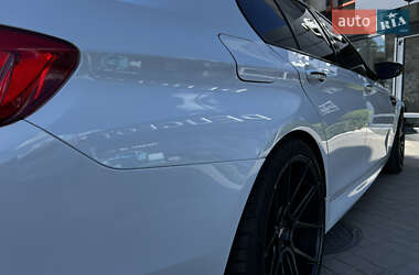 Седан BMW M5 2013 в 