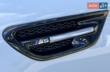 Седан BMW M5 2013 в 