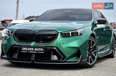 Седан BMW M5 2024 в Києві
