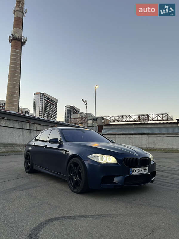 BMW M5 2012