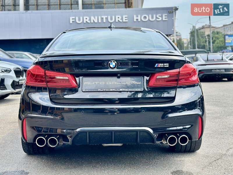 Седан BMW M5 2020 в Киеве