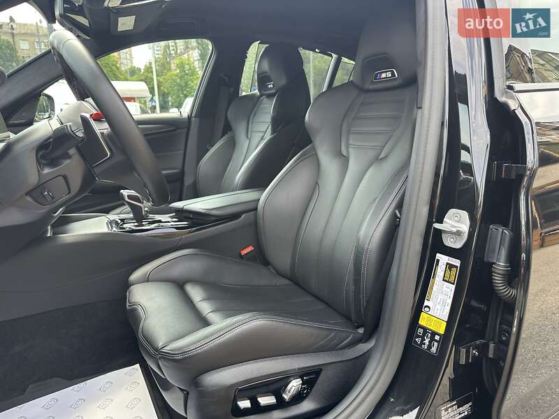 Седан BMW M5 2020 в Киеве