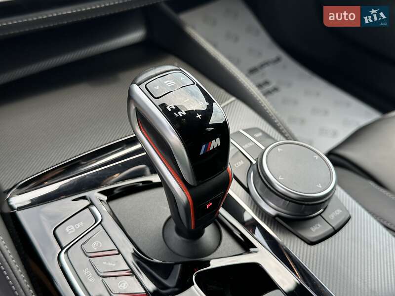 Седан BMW M5 2020 в Киеве