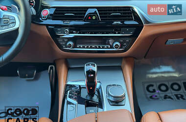 Седан BMW M5 2019 в 