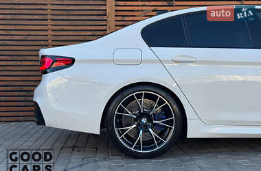 Седан BMW M5 2019 в 