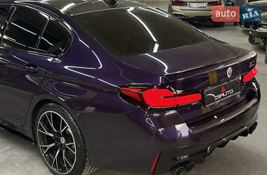 Седан BMW M5 2023 в 