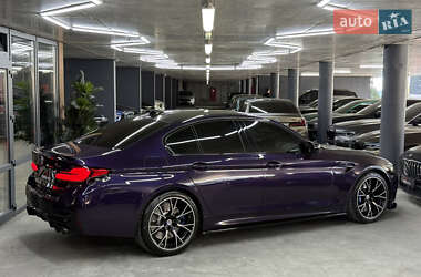 Седан BMW M5 2023 в 