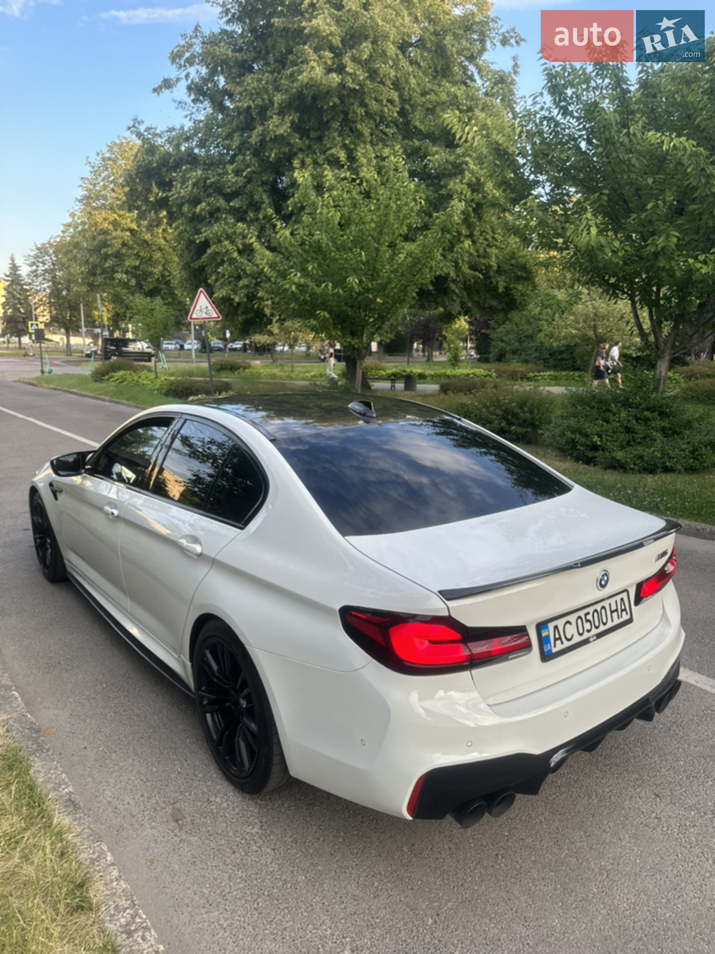 2020 BMW M5 - мініатюра 3