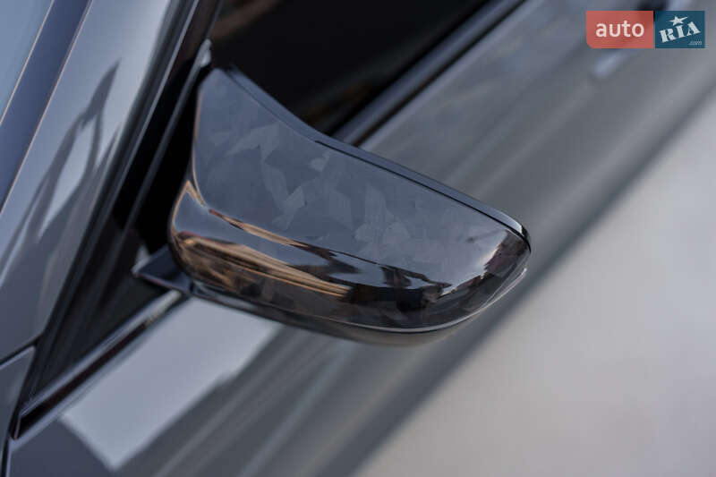 Седан BMW M5 2019 в Киеве