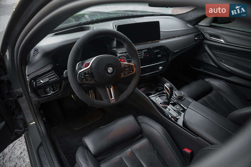 Седан BMW M5 2019 в Киеве