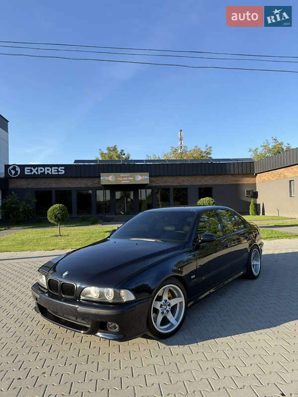 Седан BMW M5 1999 в Виноградове