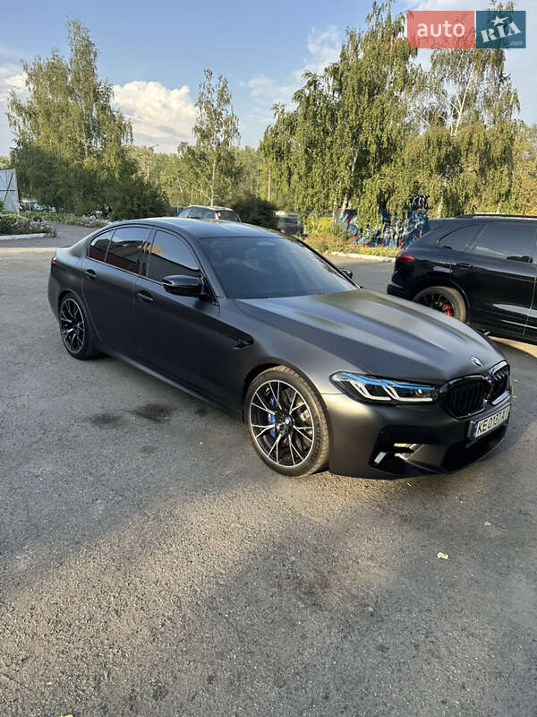 Седан BMW M5 2023 в Полтаве