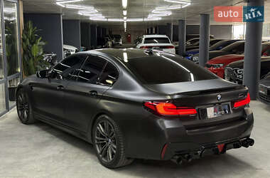 Седан BMW M5 2018 в 