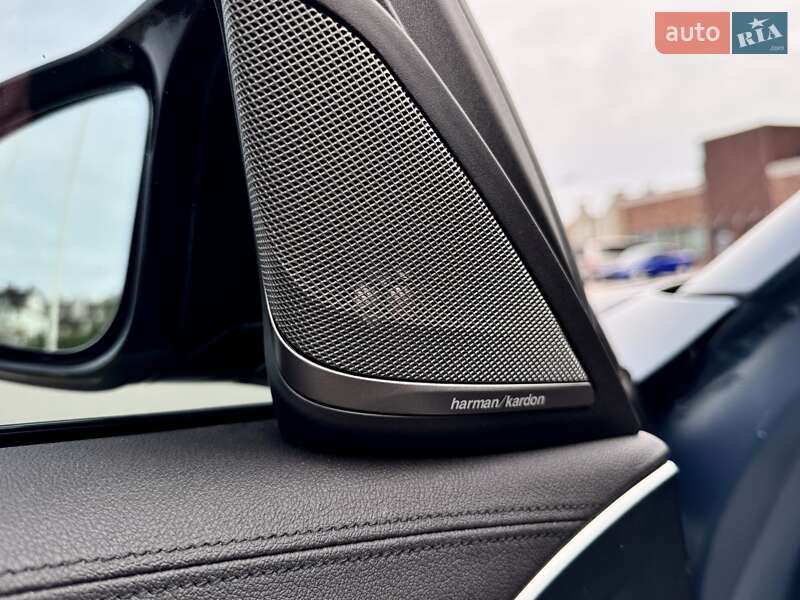 Седан BMW M5 2018 в Киеве