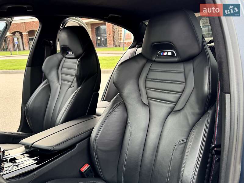 Седан BMW M5 2018 в Киеве