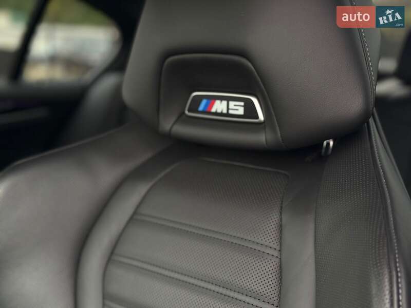 Седан BMW M5 2022 в Одессе