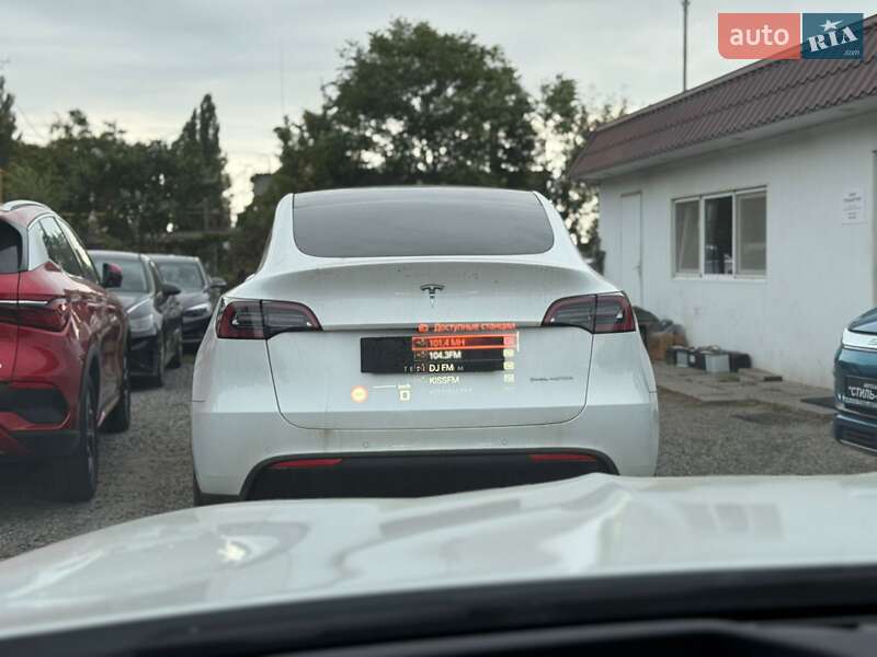 Седан BMW M5 2022 в Одессе