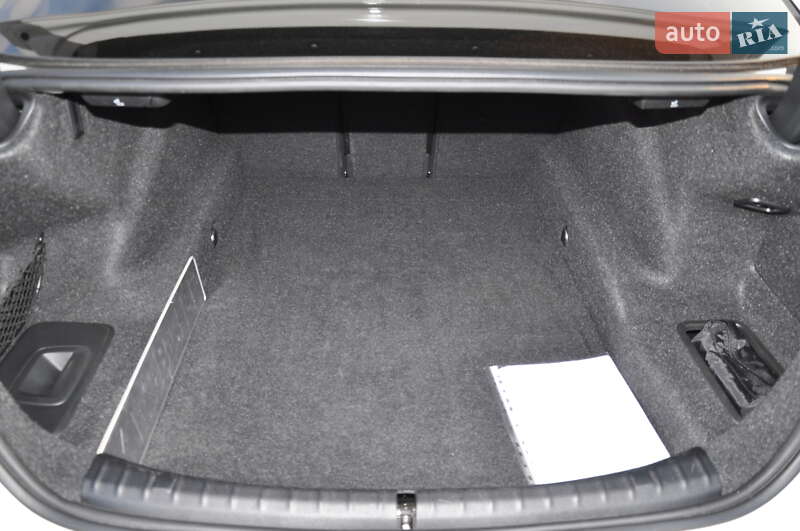 Седан BMW M5 2022 в Одессе