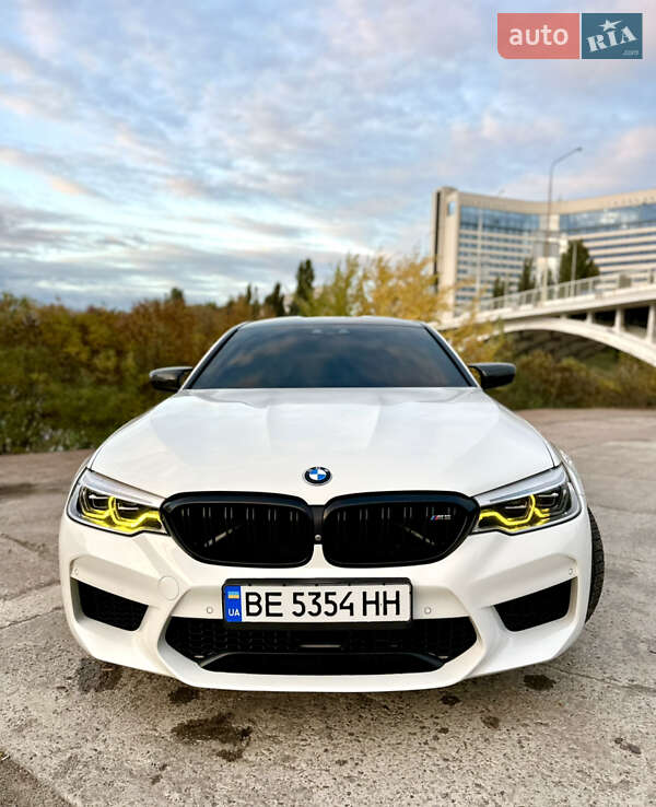 Седан BMW M5 2018 в Киеве фото 12 Седан BMW M5 2018 в Киеве