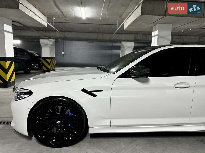 Седан BMW M5 2019 в Днепре